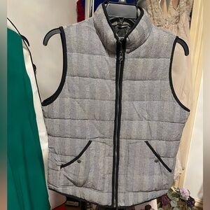 Women's Black & White Herringbone Puffer Vest